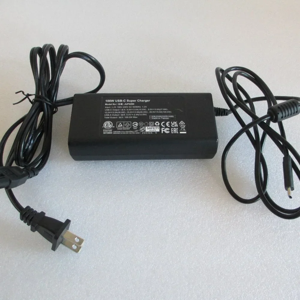 j5 CREATE 100W PD USB-C™ SUPER CHARGER